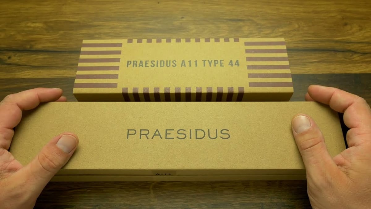 Распаковка Praesidus A11 Type 44 от Watch Geek