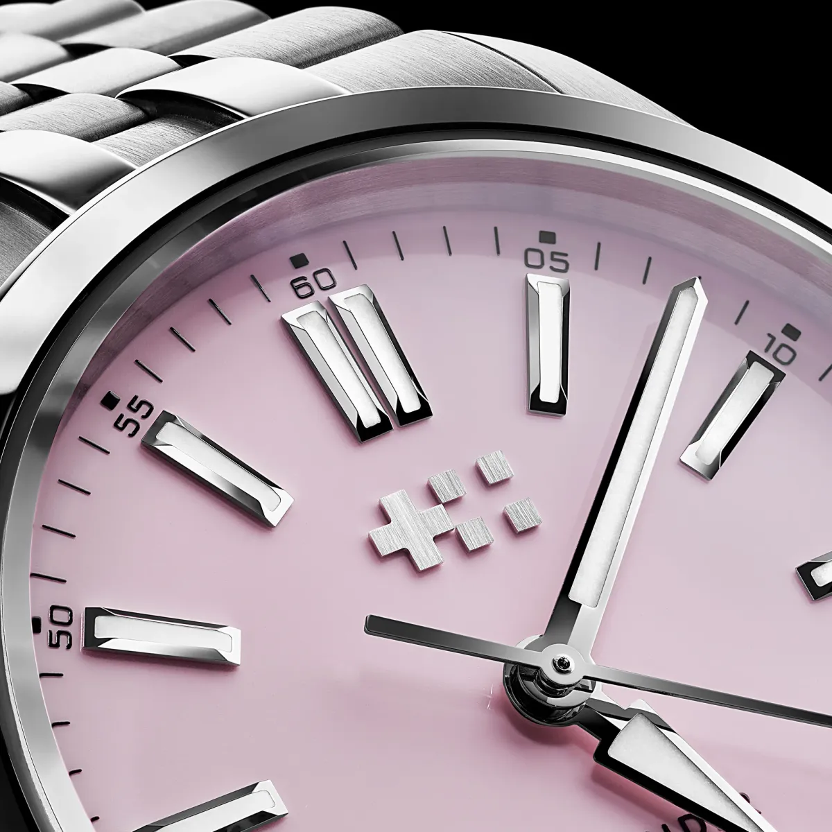 Британцы Christopher Ward представили новые расцветки модели C63 Sealander Automatic