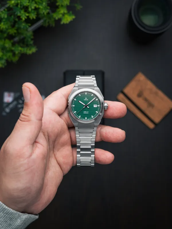 DWISS Model A1 на Worn&Wound