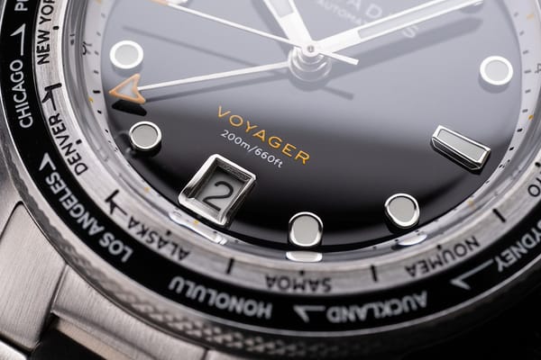 Малазийцы Alcadus представили на Kickstarter новинки 2026 года. Расширение коллекции Voyager Worldtimer GMT