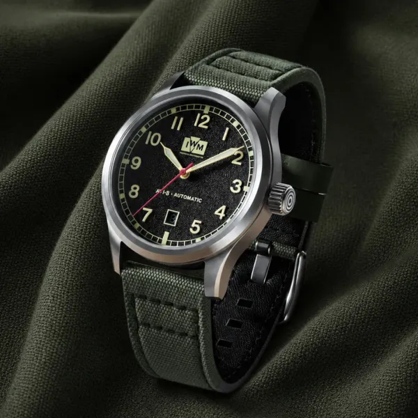AVI-8 представили новую модель Flyboy Engineer Automatic Imperial War Museums Fieldmaster Edition