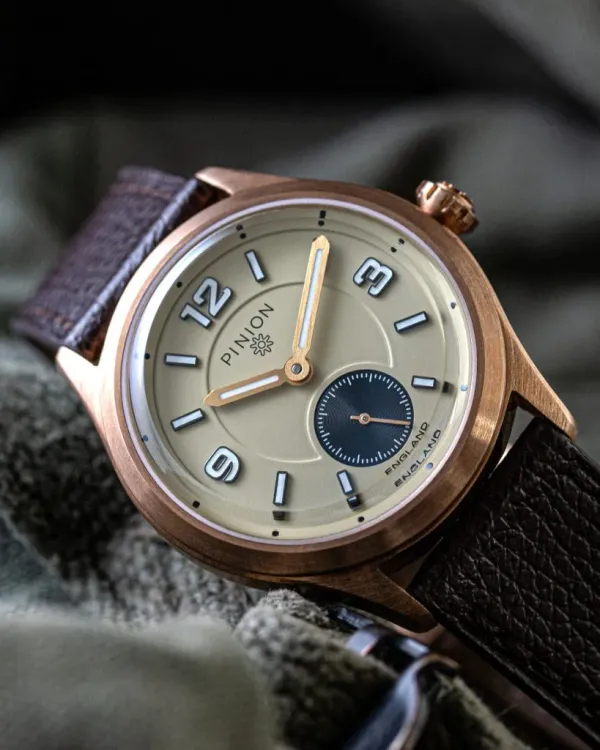Британцы Pinion представили новые модели коллекции Pure - Pure Bronze KH и Pure Steel WH